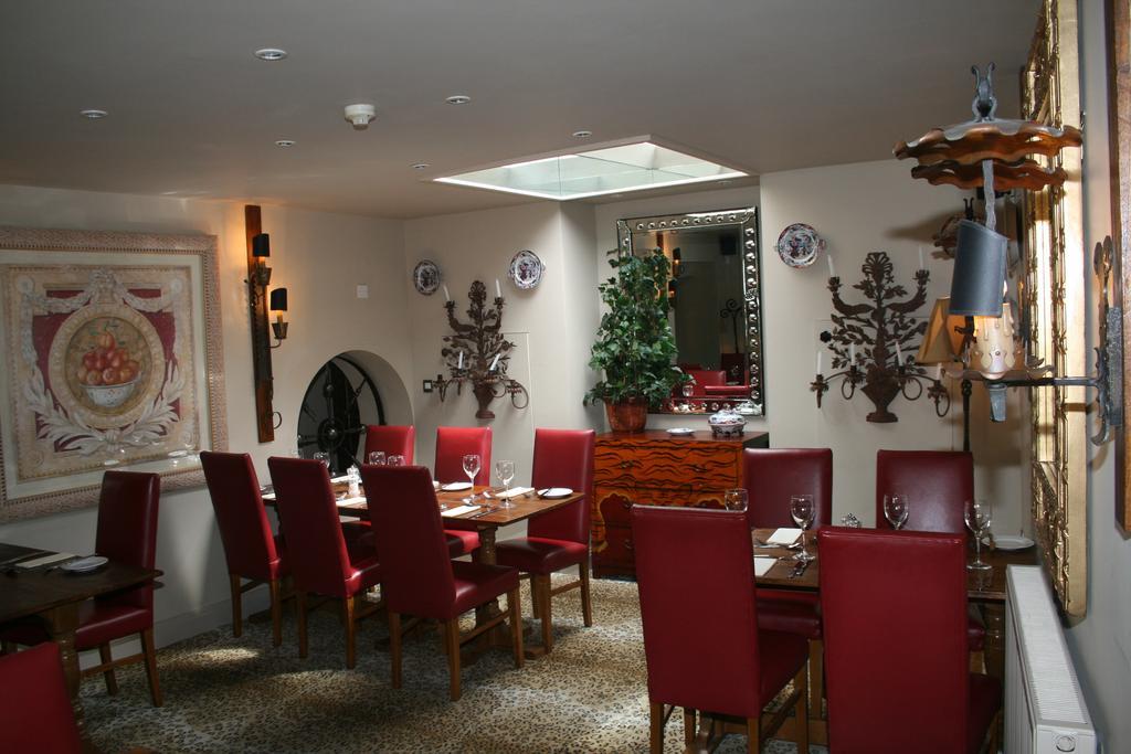 Queens Head Inn Nassington Exteriér fotografie