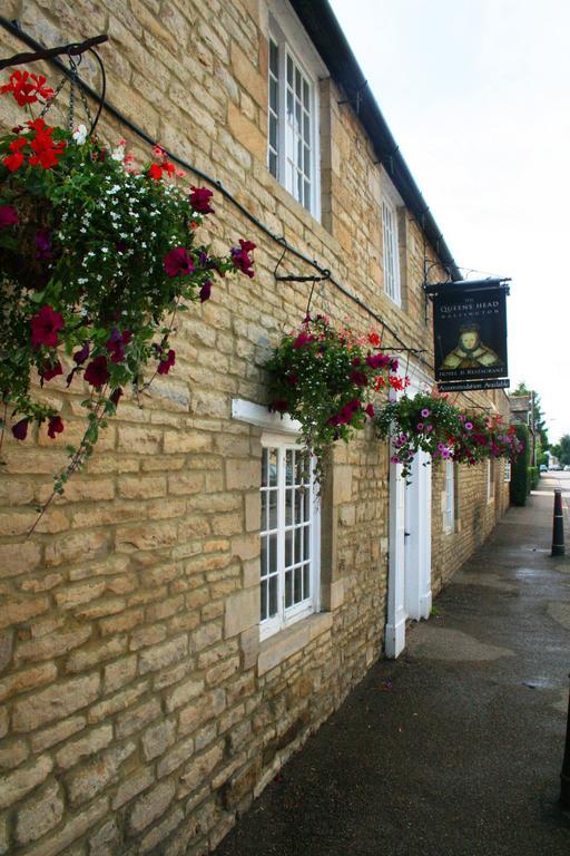 Queens Head Inn Nassington Exteriér fotografie