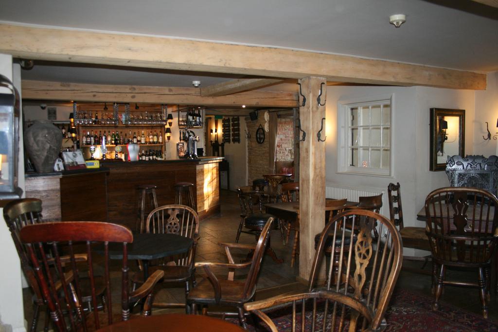 Queens Head Inn Nassington Exteriér fotografie